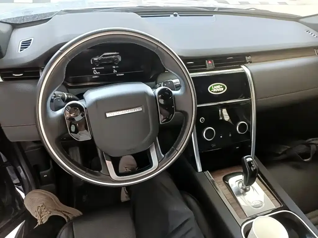 Land Rover Discovery Sport Hybrid — фото 4