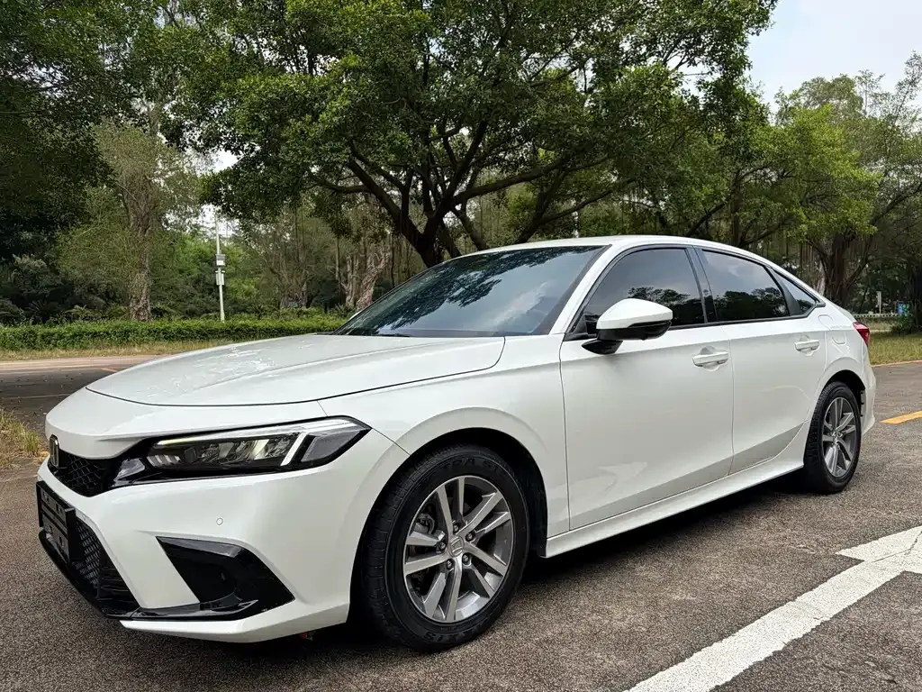 Honda Civic — фото 1