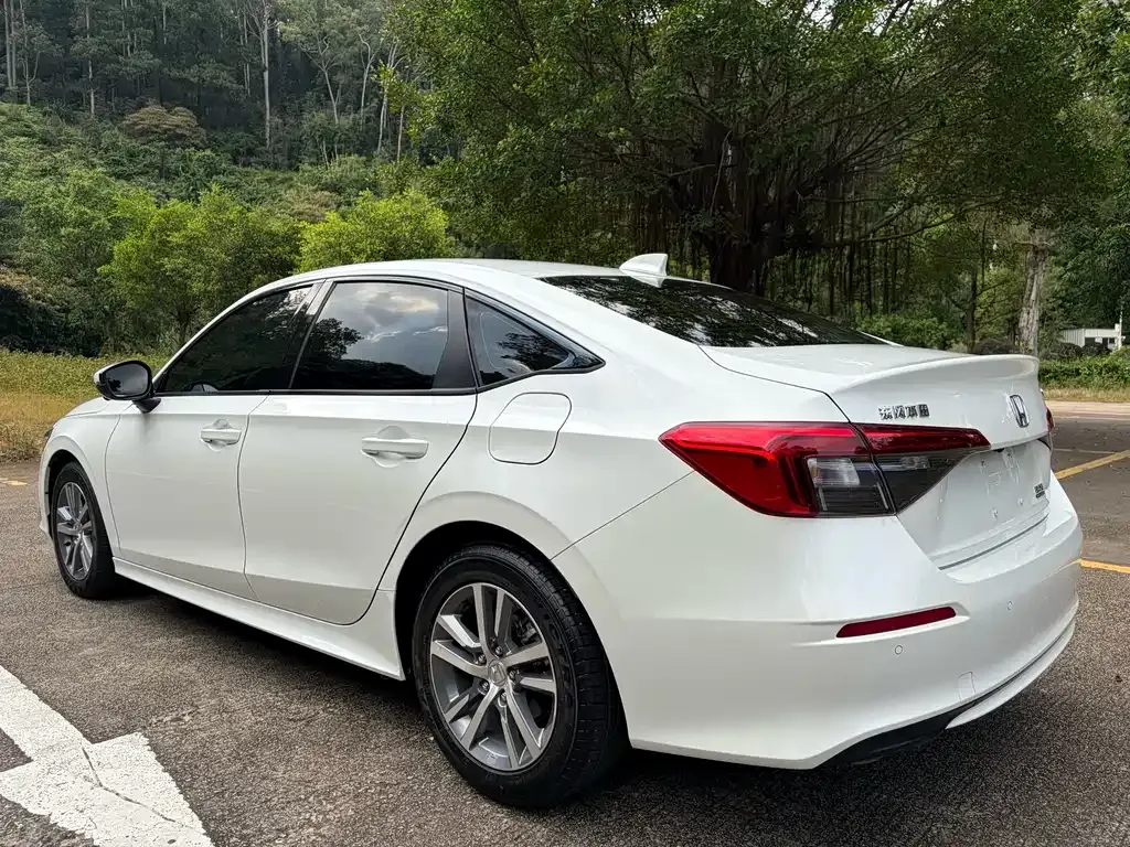 Honda Civic — фото 9