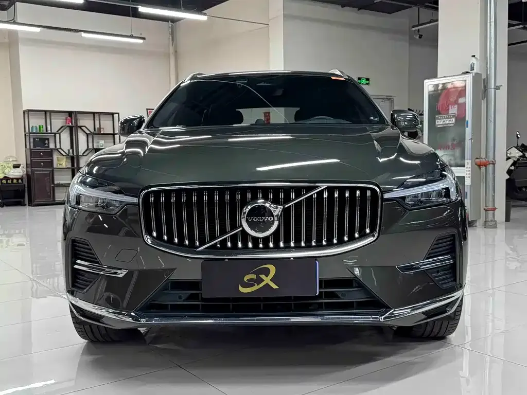 Volvo XC60 — фото 3
