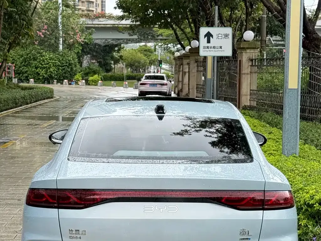 BYD Qin L — фото 6