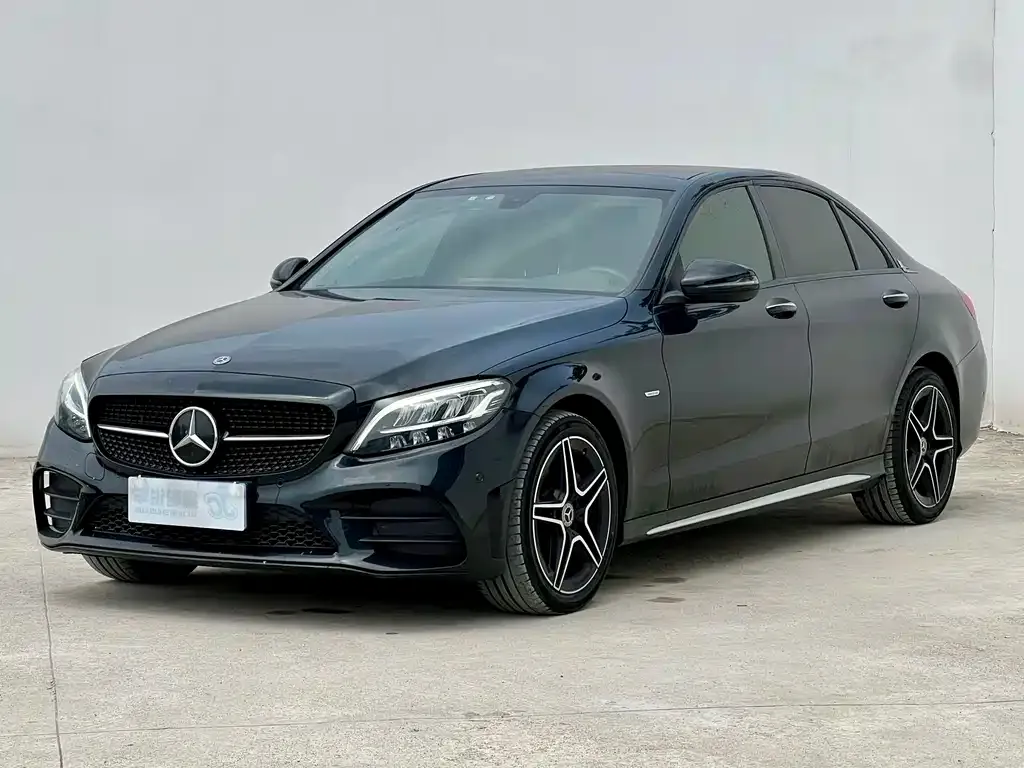 Mercedes-Benz C-Class — фото 1