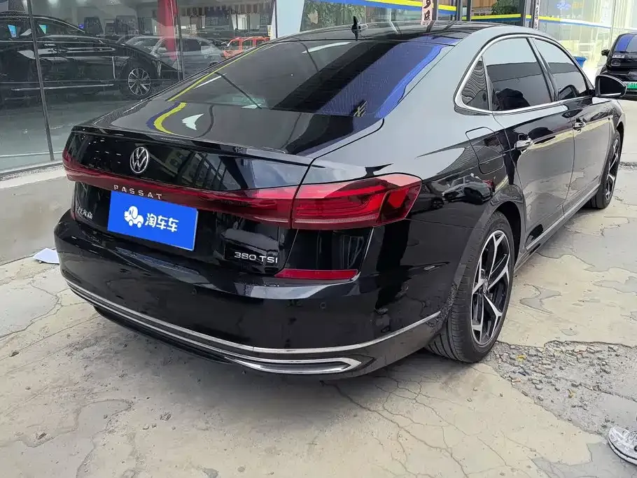 Volkswagen Passat — фото 9
