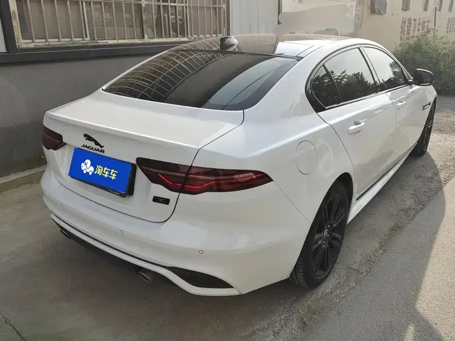 Jaguar XEL — фото 10