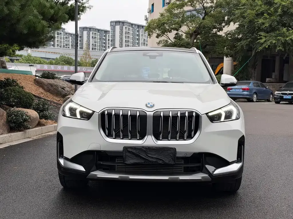 BMW X1 — фото 6