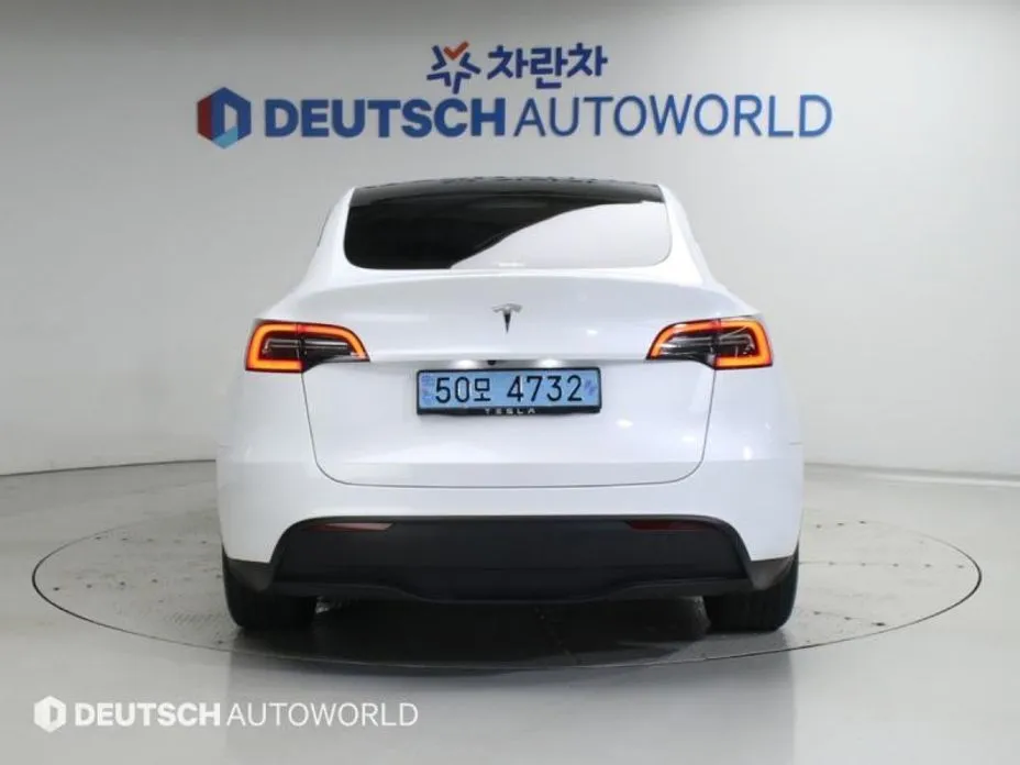 Tesla Model Y — фото 3
