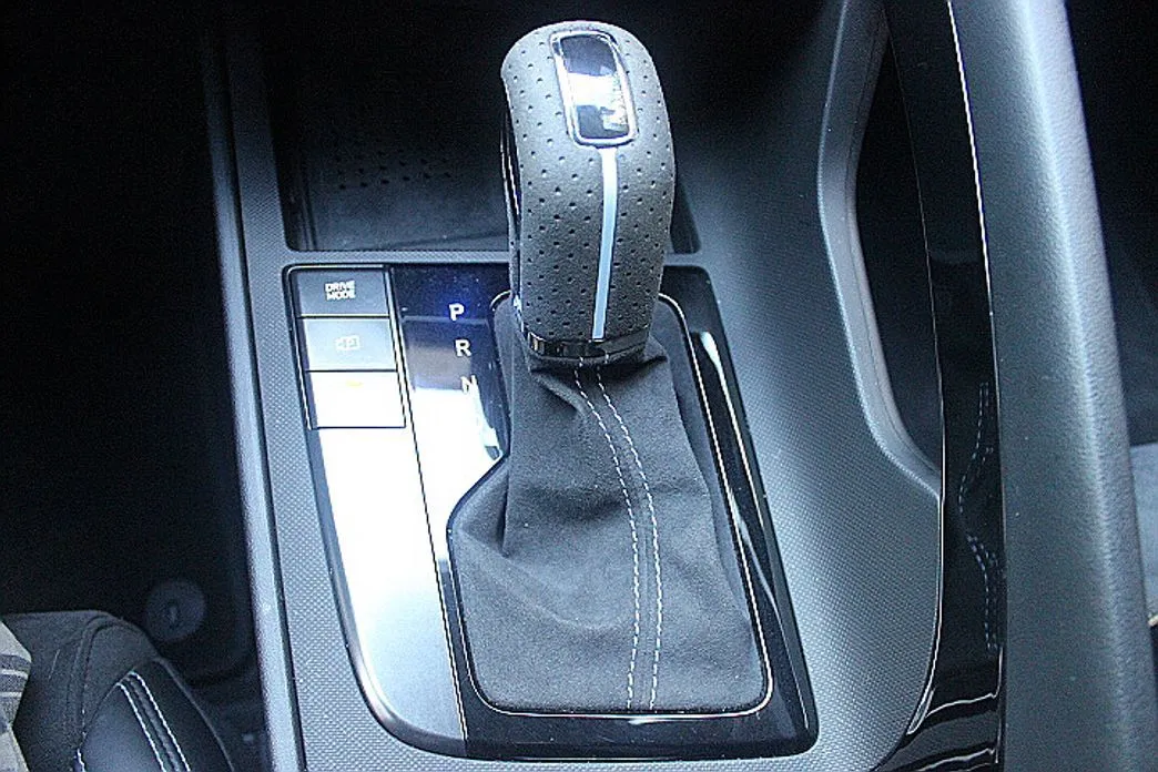 Hyundai AVANTE — фото 3