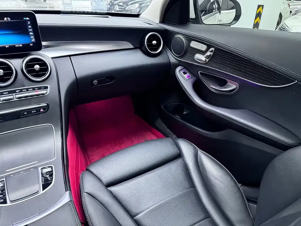 Mercedes-Benz C-Class — фото 10