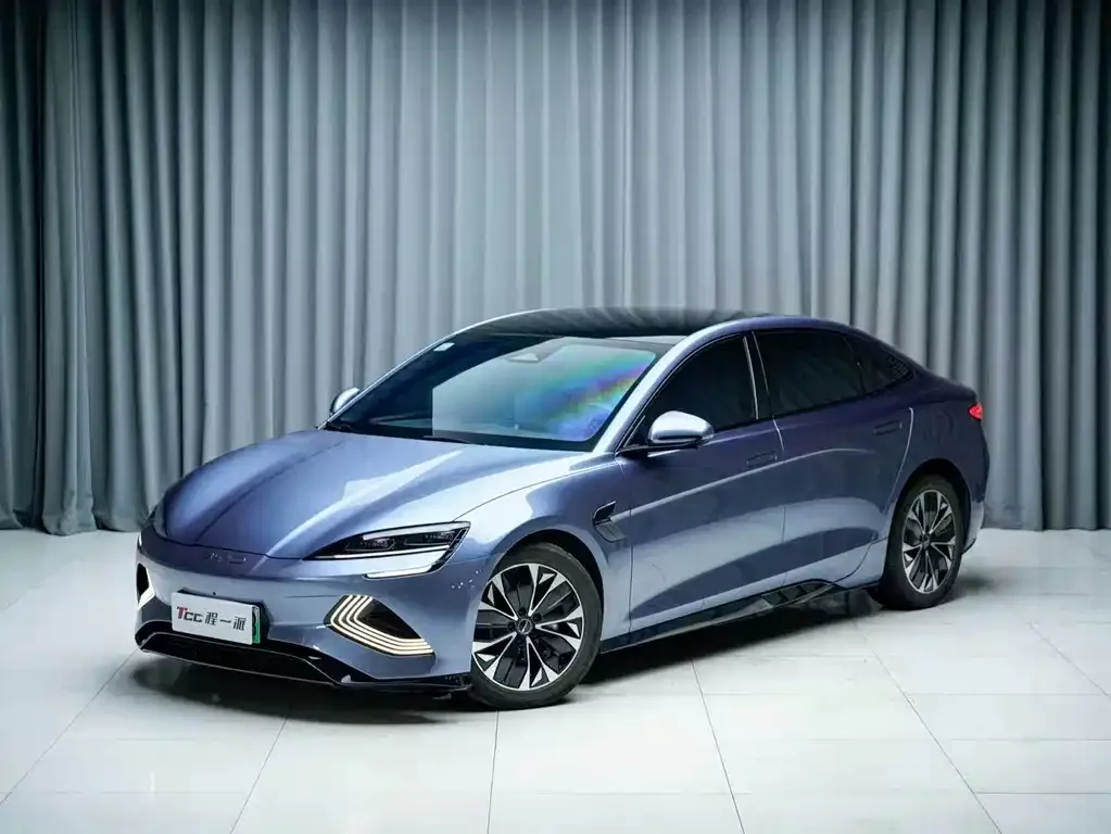 BYD Seal — фото 1