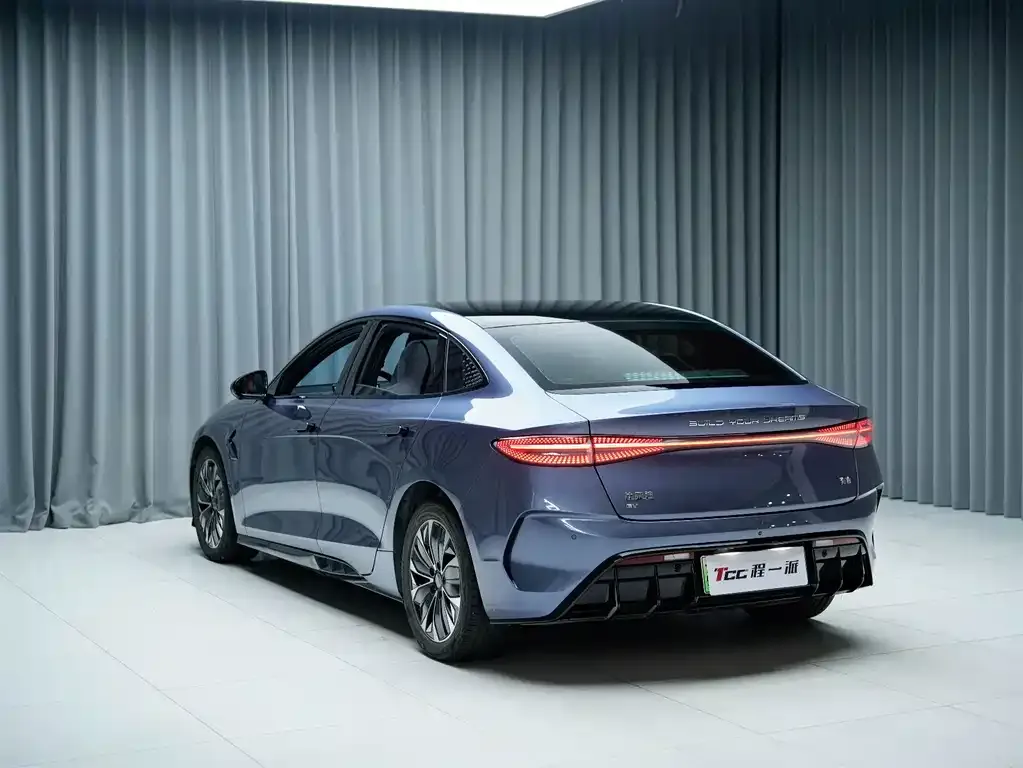 BYD Seal — фото 4