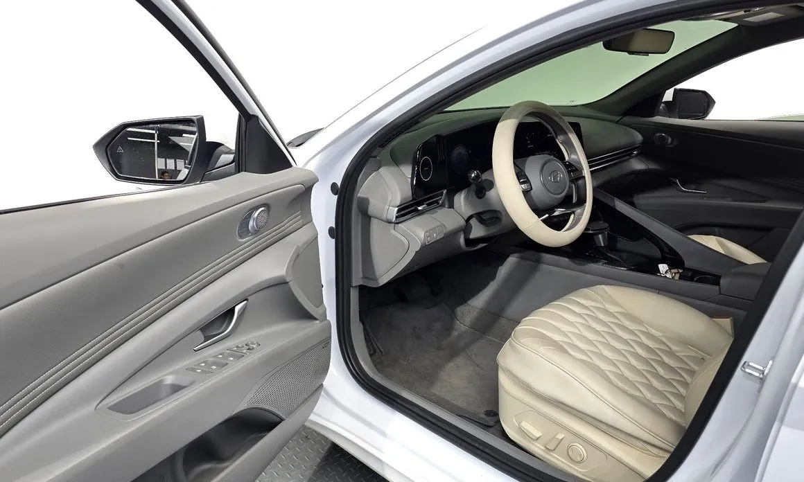 Hyundai AVANTE — фото 9