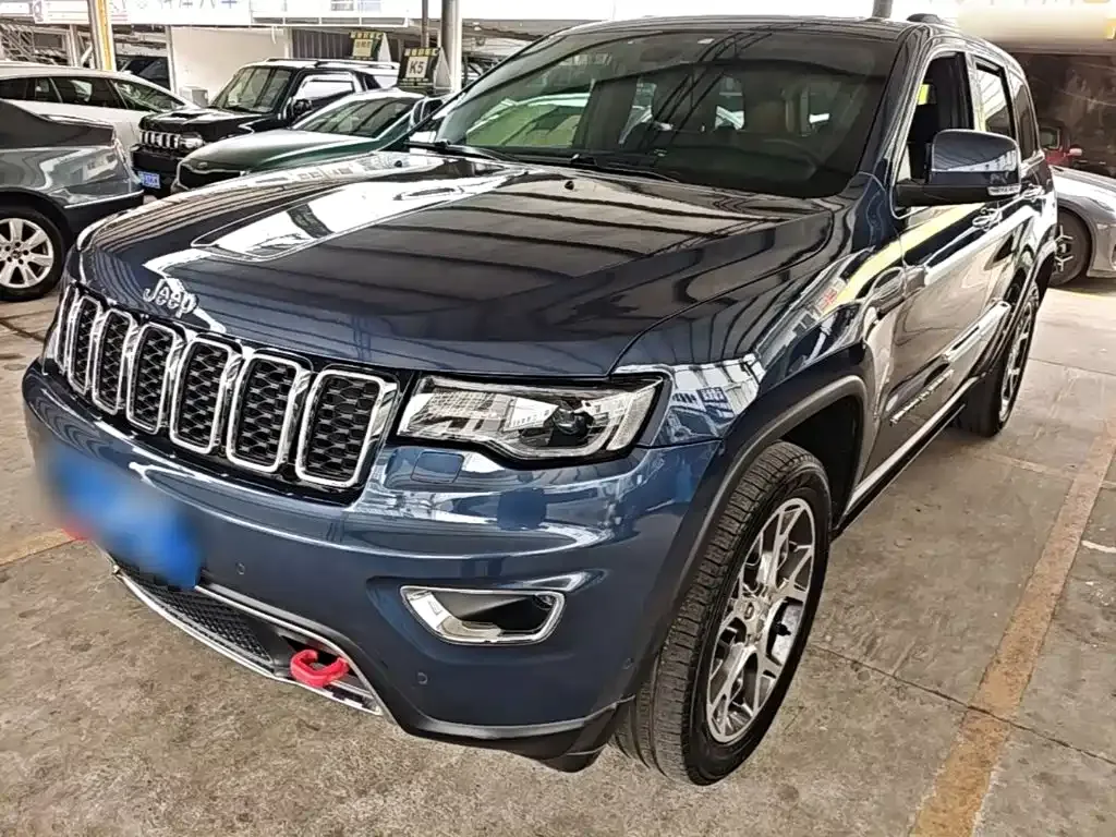 Jeep Grand Cherokee (Import) — фото 1