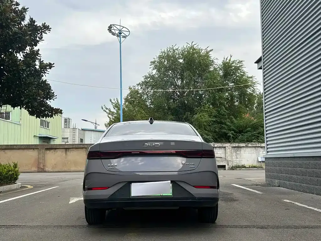 BYD Qin PLUS — фото 10