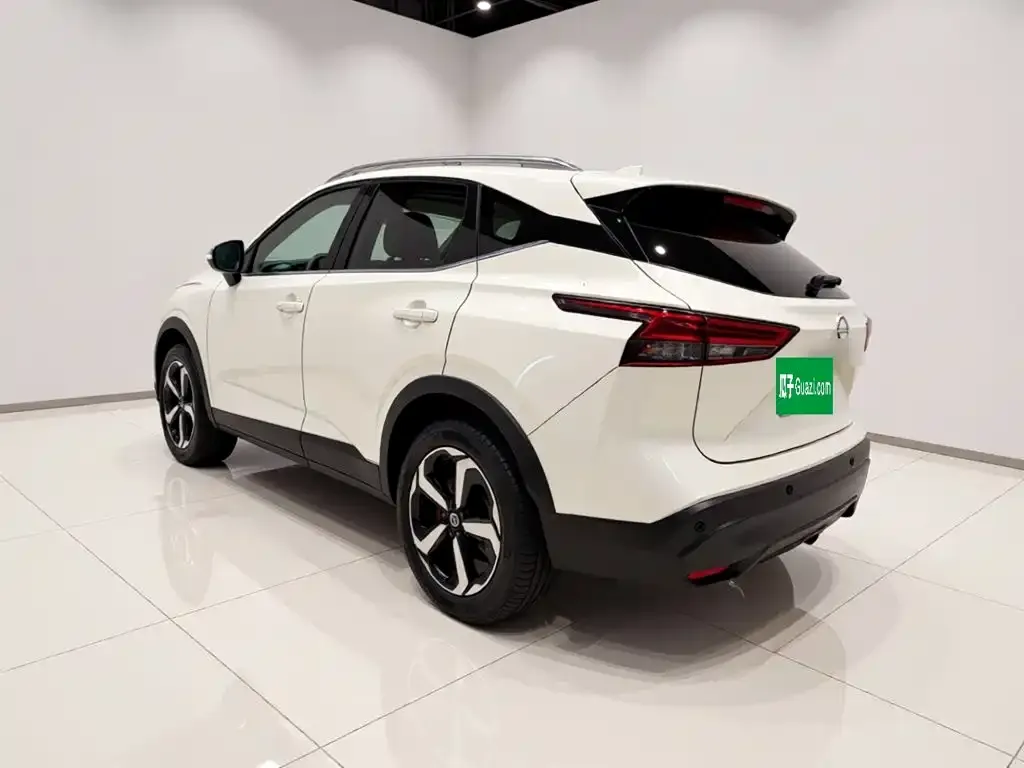 Nissan Qashqai — фото 4
