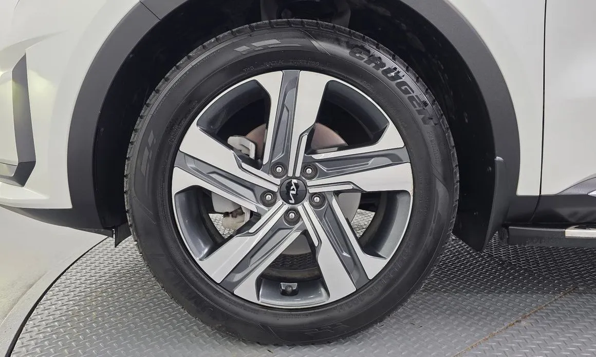 Kia Sorento — фото 10