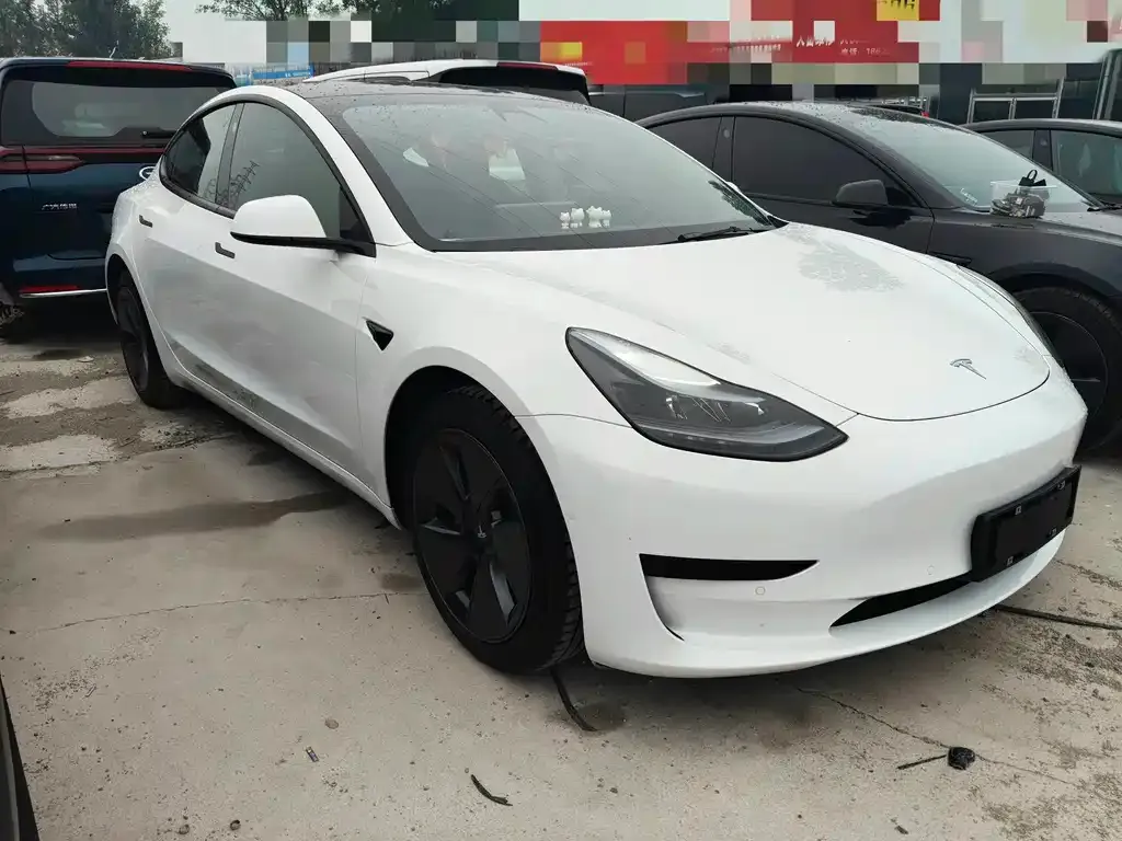Tesla Model 3 — фото 6