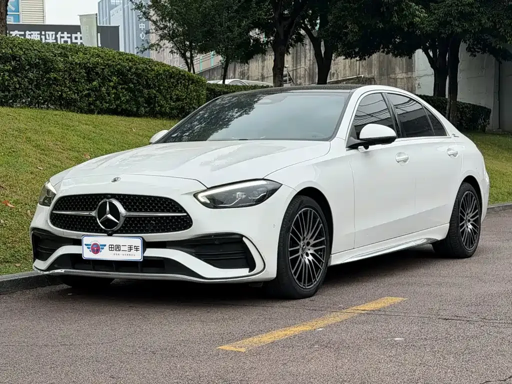 Mercedes-Benz C-Class — фото 1