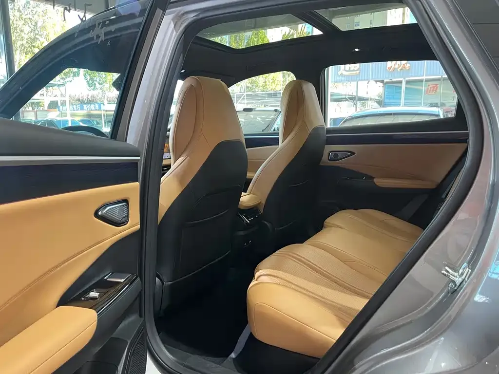 Geely Galaxy L7 — фото 2