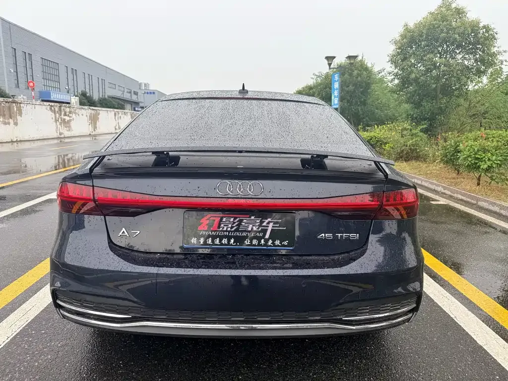 Audi A7 — фото 9