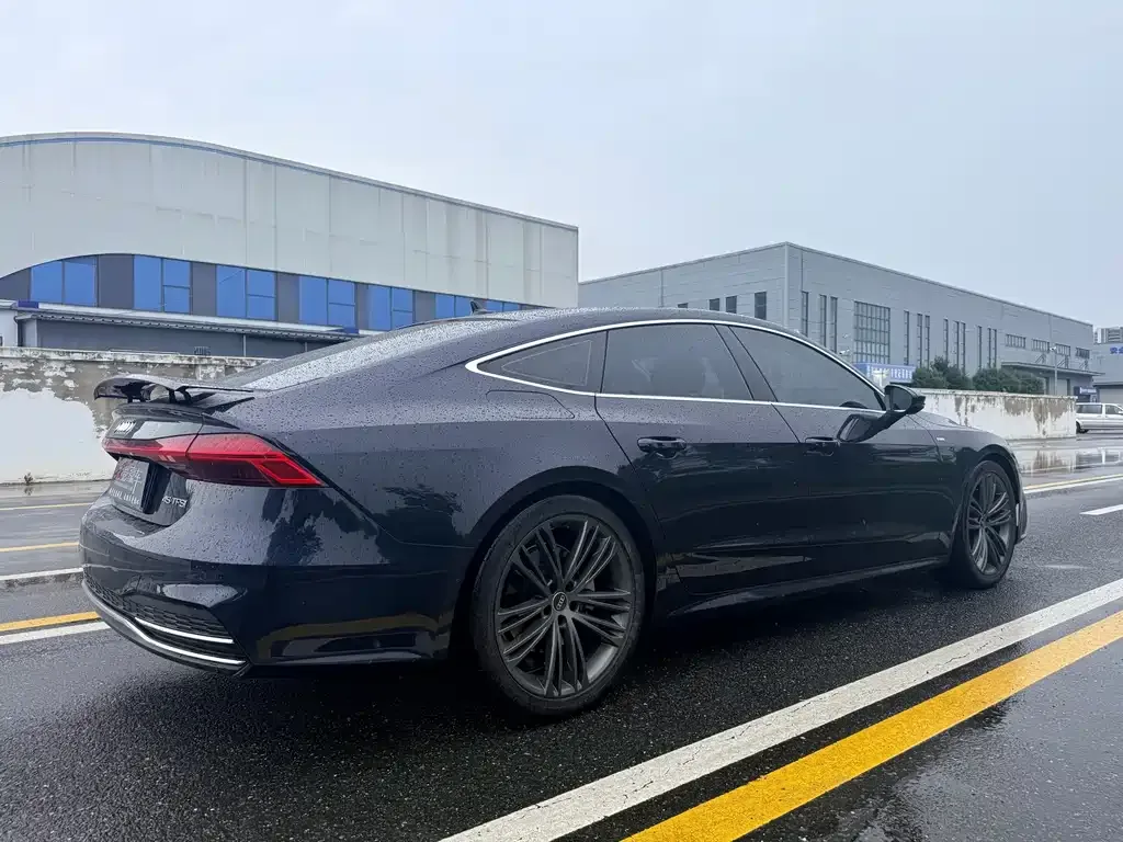 Audi A7 — фото 5