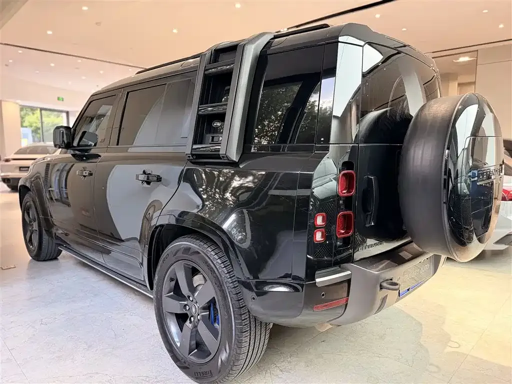 Land Rover Defender — фото 5