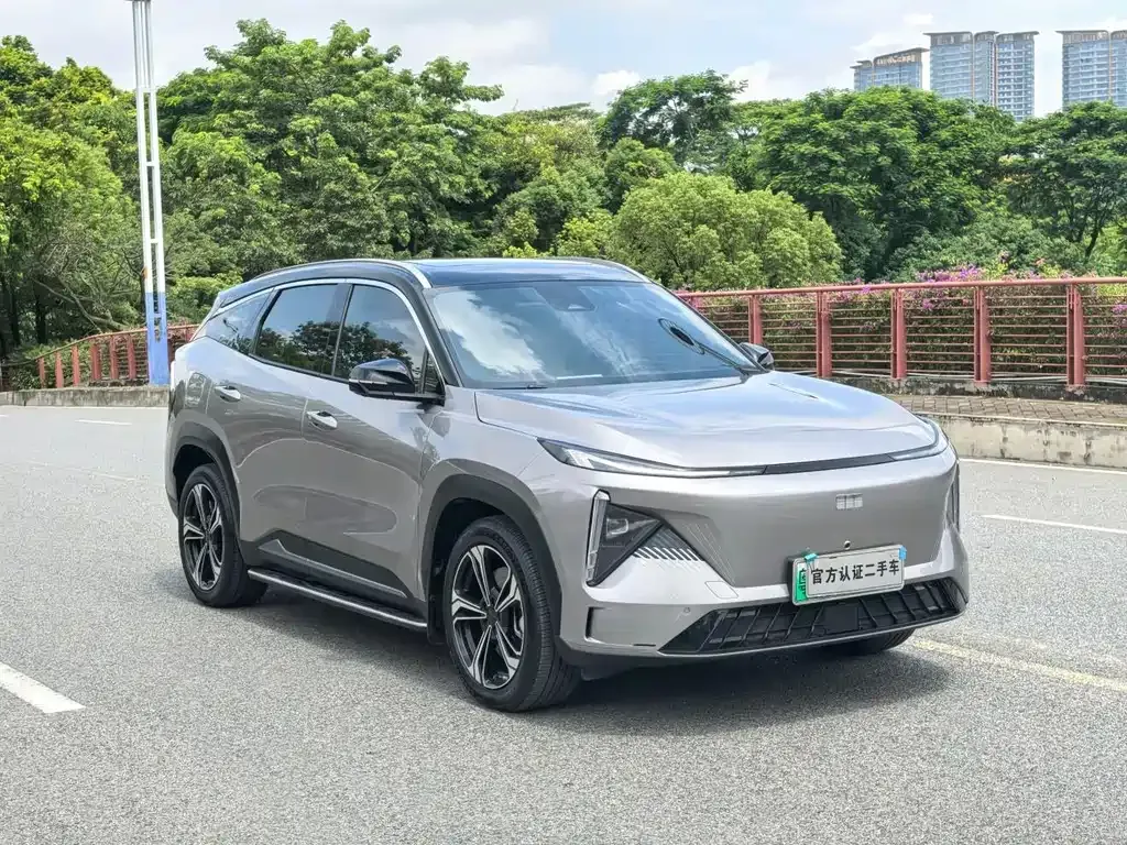 Geely Galaxy L7 — фото 10