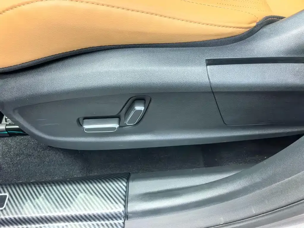 Geely Galaxy L7 — фото 7