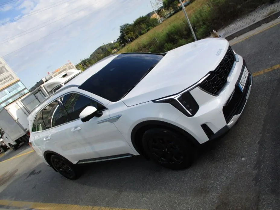 Kia Sorento — фото 4