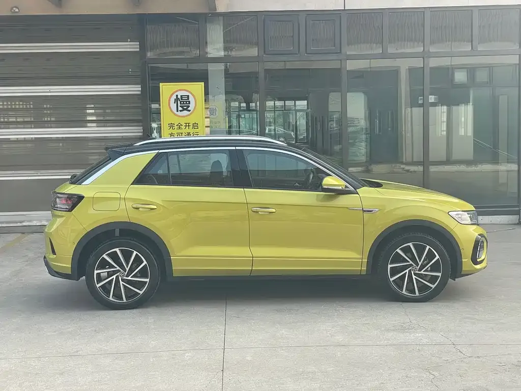 Volkswagen T-Roc — фото 5