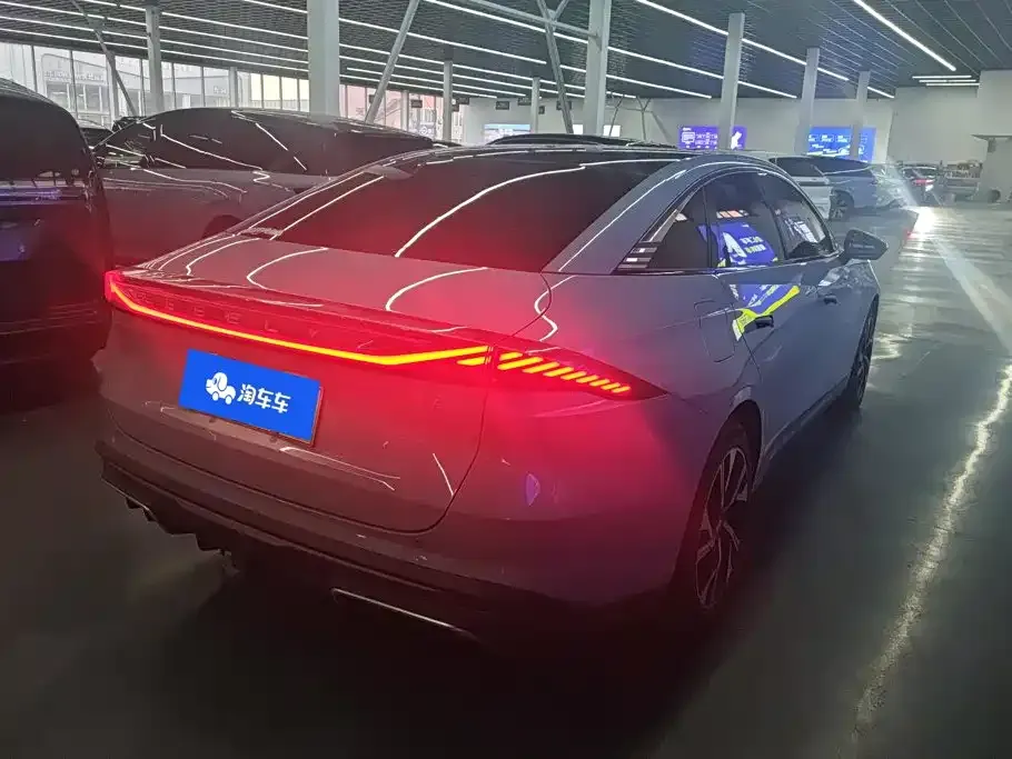 Geely Galaxy L6 — фото 10
