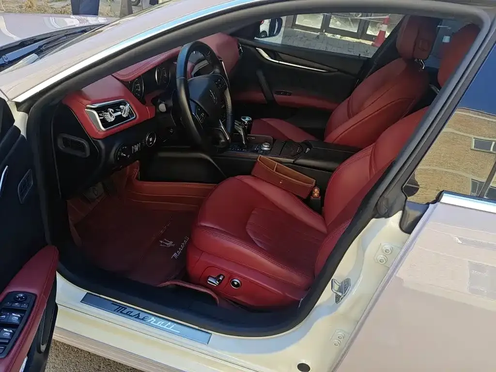 Maserati Ghibli — фото 10