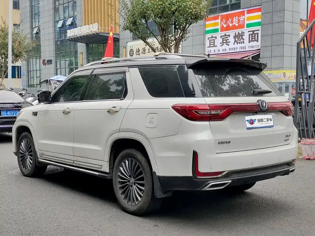 Changan CS95 — фото 8