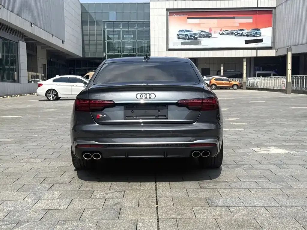 Audi S4 — фото 3