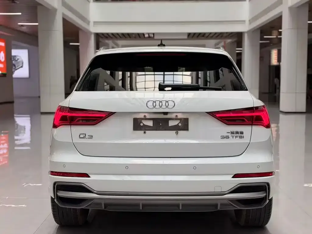 Audi Q3 — фото 2
