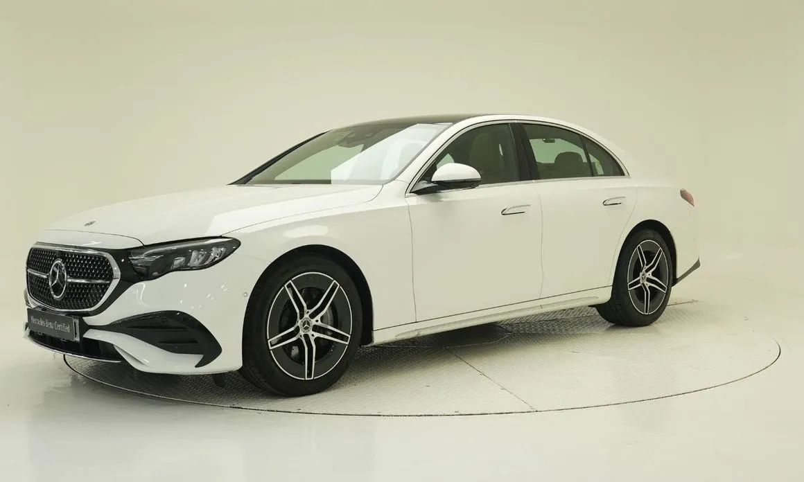 Mercedes-Benz E-Class — фото 1