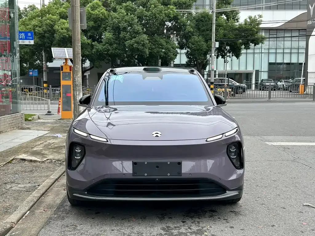 NIO EC6 — фото 10