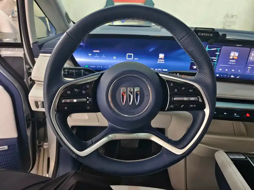 Buick GL8 Hybrid — фото 7