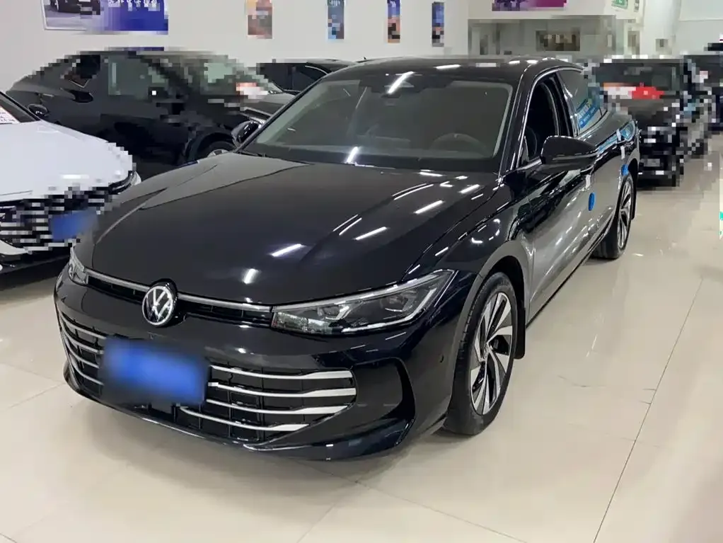 Volkswagen Passat — фото 1
