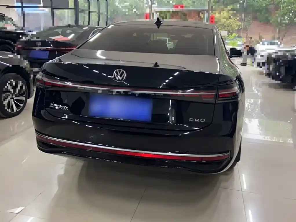Volkswagen Passat — фото 3