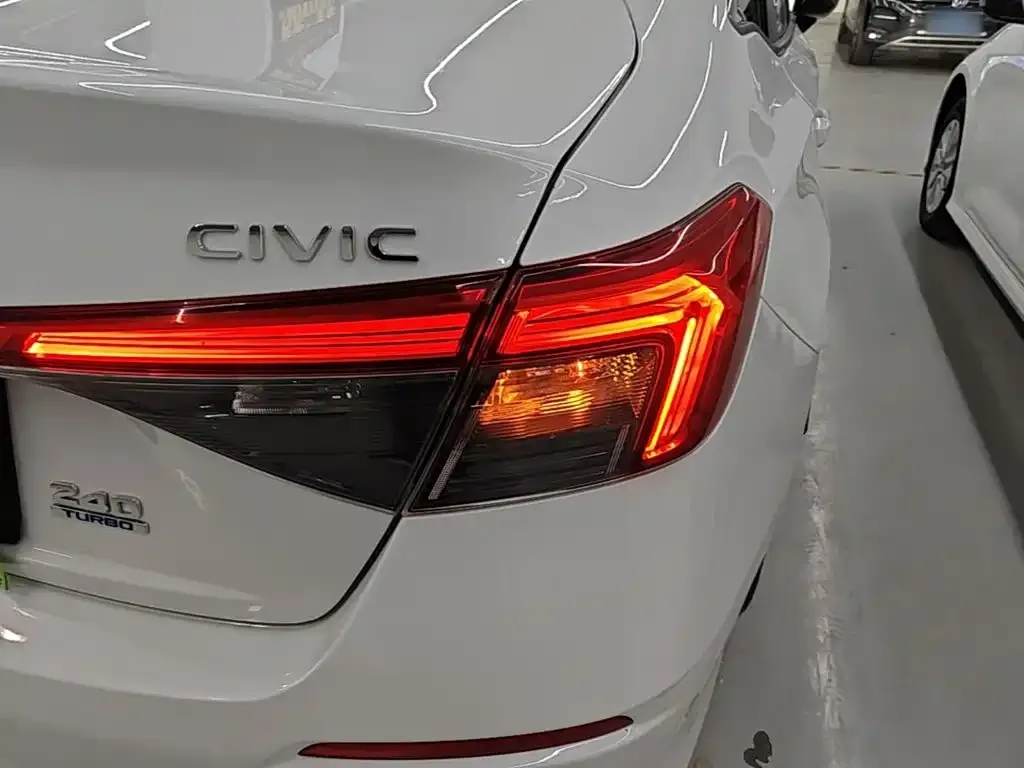 Honda Civic — фото 2