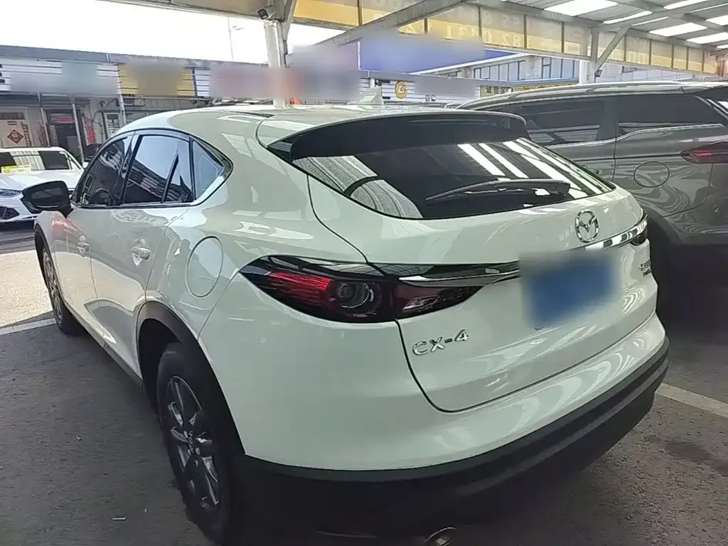 Mazda CX-4 — фото 8