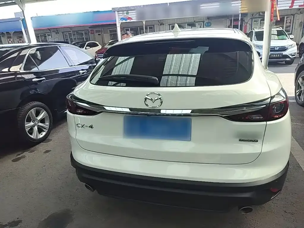 Mazda CX-4 — фото 10