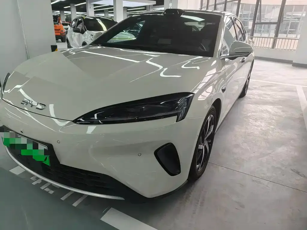 BYD Seal 07 DM-i — фото 1