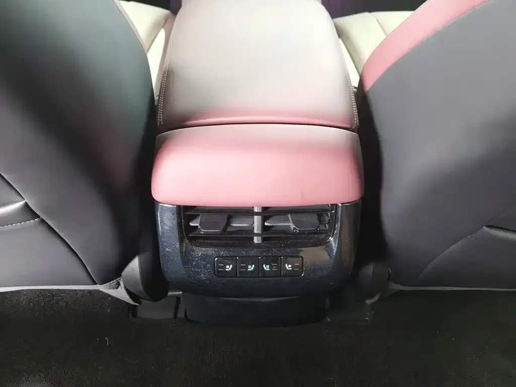 BYD Seal 07 DM-i — фото 2