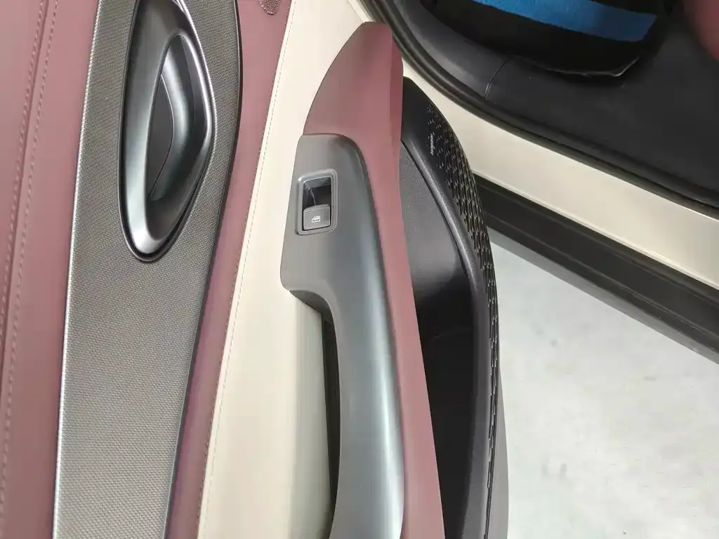 BYD Seal 07 DM-i — фото 3