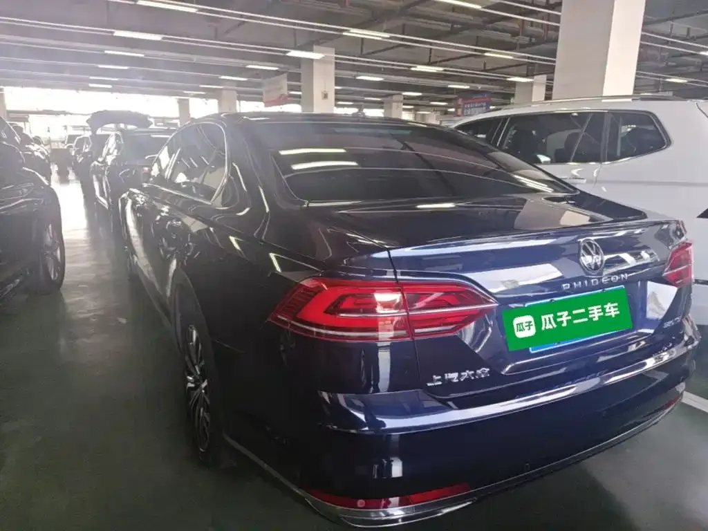 Volkswagen Phideon — фото 6