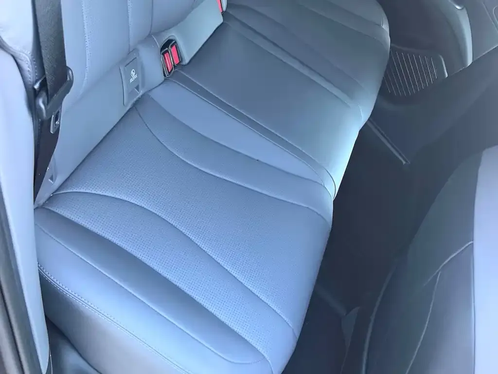 BYD Seal 07 DM-i — фото 8