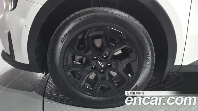 Kia Sorento — фото 9