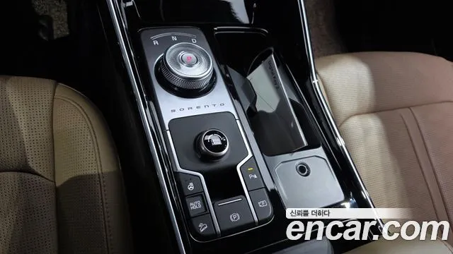 Kia Sorento — фото 6