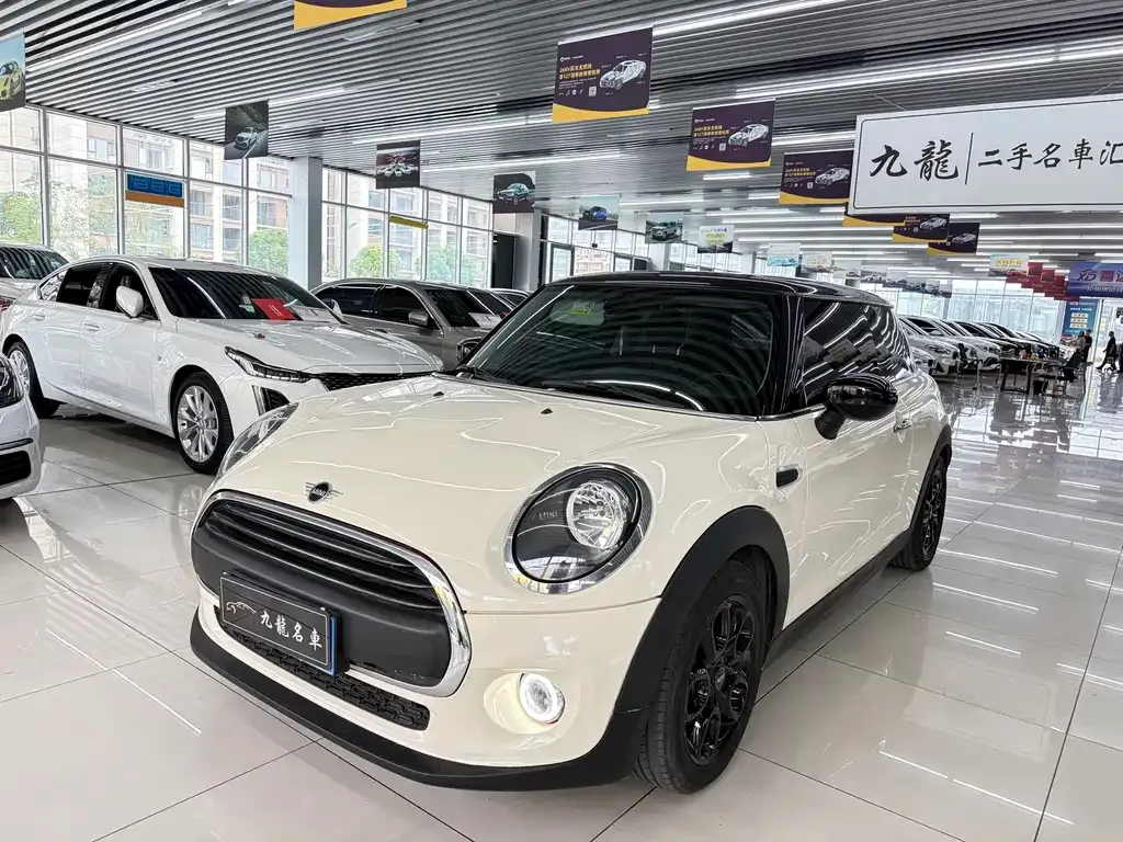 MINI Cooper (3-door) — фото 1
